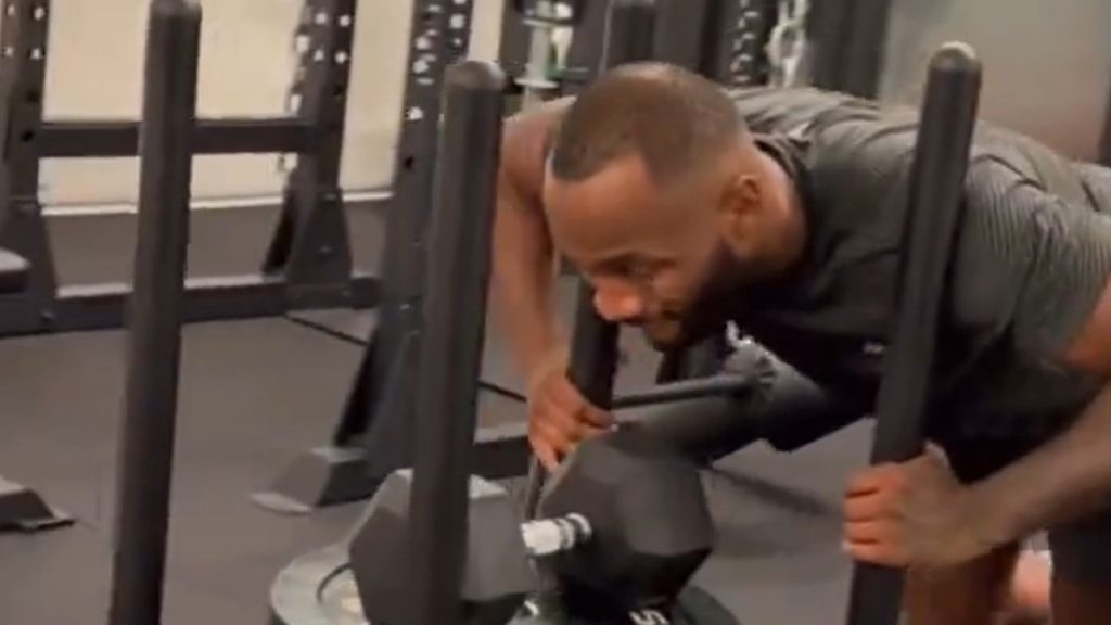 Leon Edwards training
