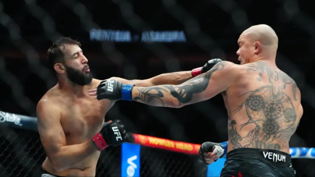 Anthony Smith and Dominick Reyes