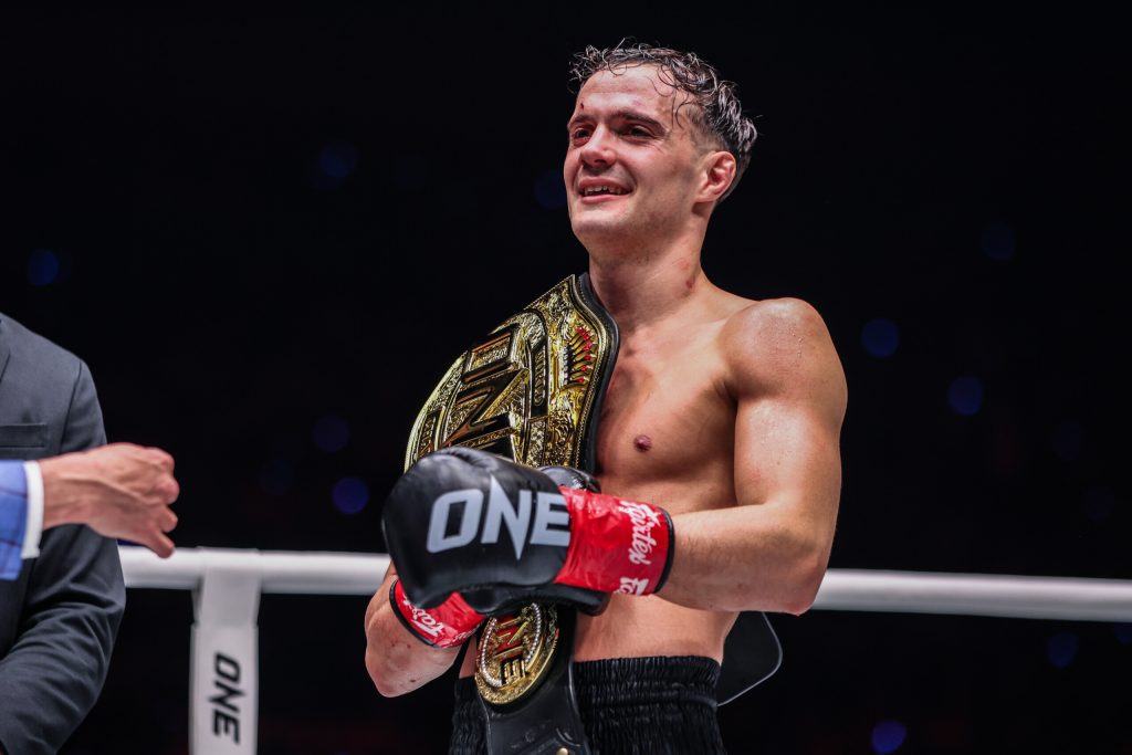 Jonathan Di Bella defeated Sam-A Gaiyanghadao at ONE 172