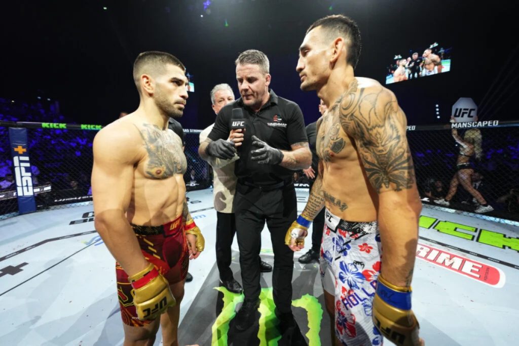 Ilia Topuria vs. Max Holloway