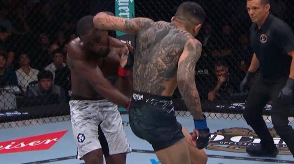 Carlos Prates, Geoff Neal, UFC 319, Bonus, UFC