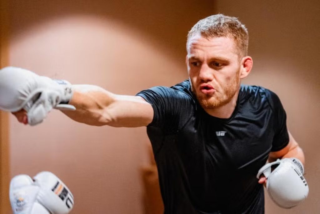 Jack Della Maddalena training