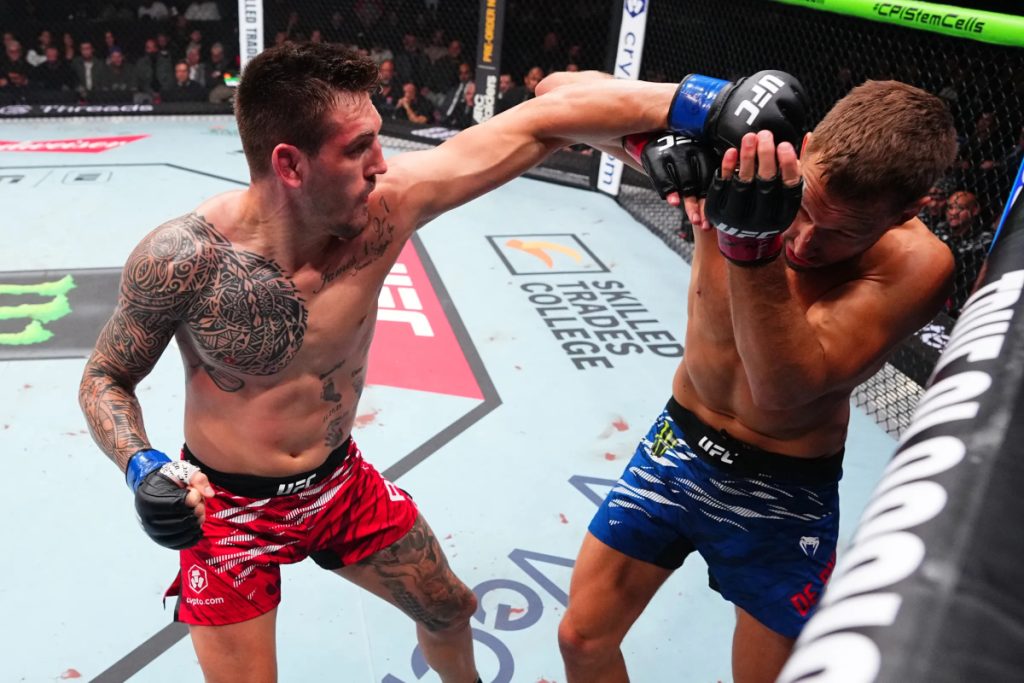 Brendan Allen punches Reinier de Ridder at UFC Vancouver