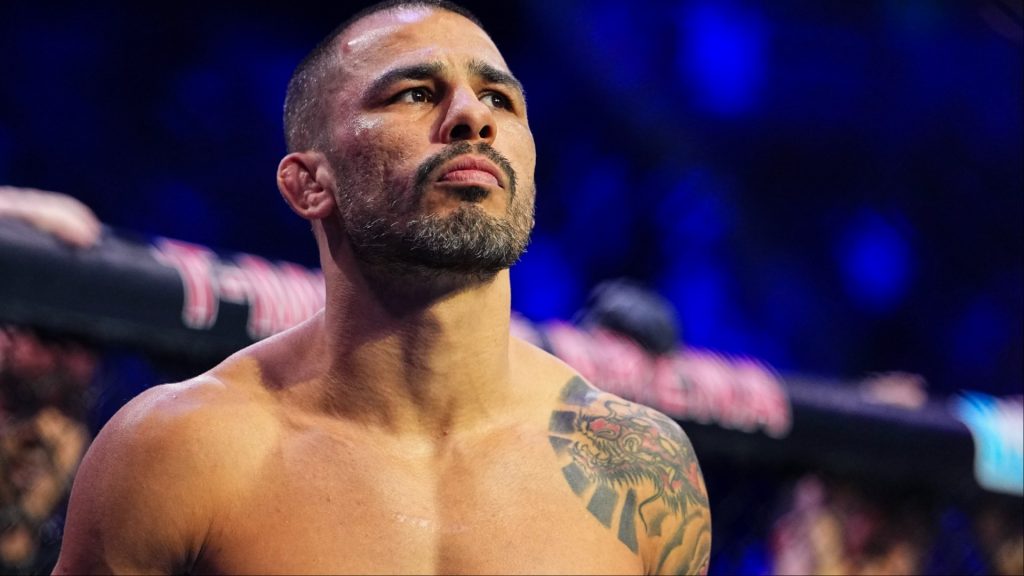 Alexandre Pantoja enters the UFC Octagon at UFC 323
