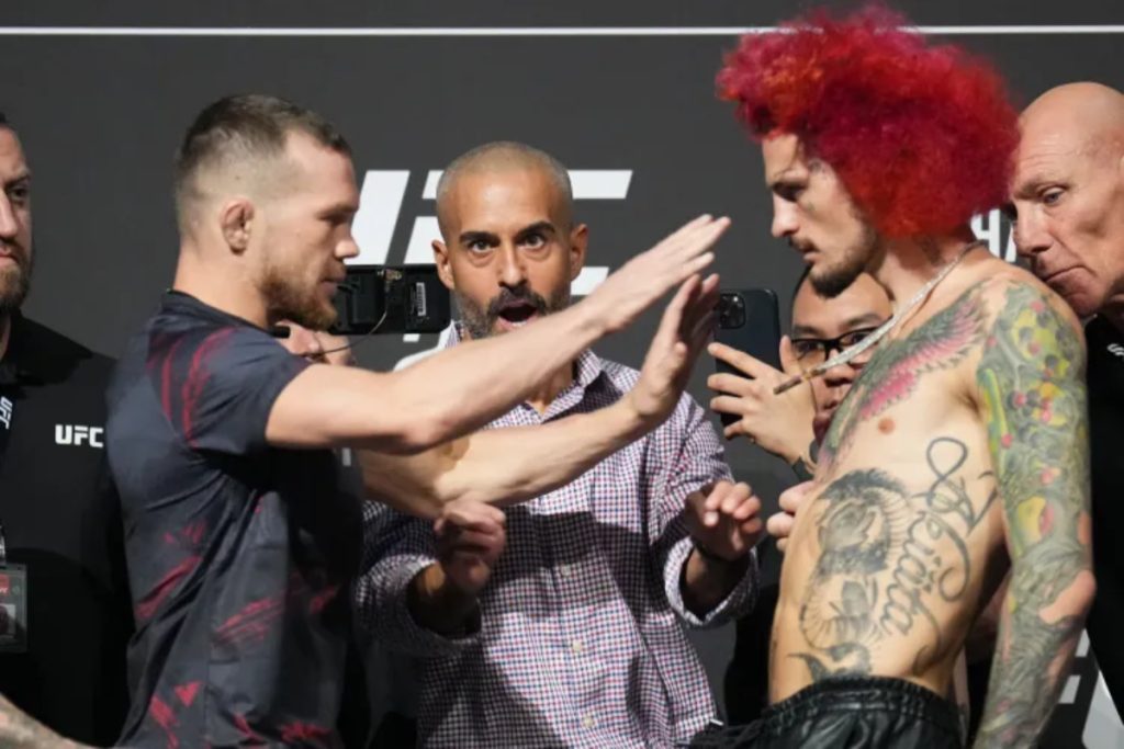 Petr Yan shoves Sean O'Malley during UFC 280 ceremonial weigh-ins