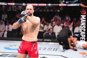 Volkan Oezdemir celebrates KO win over Johnny Walker in Riyadh