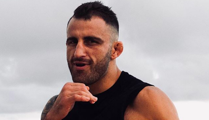 Alexander Volkanovski Alexander Volkanovski, Alex Volkanovski, Henry Cejudo